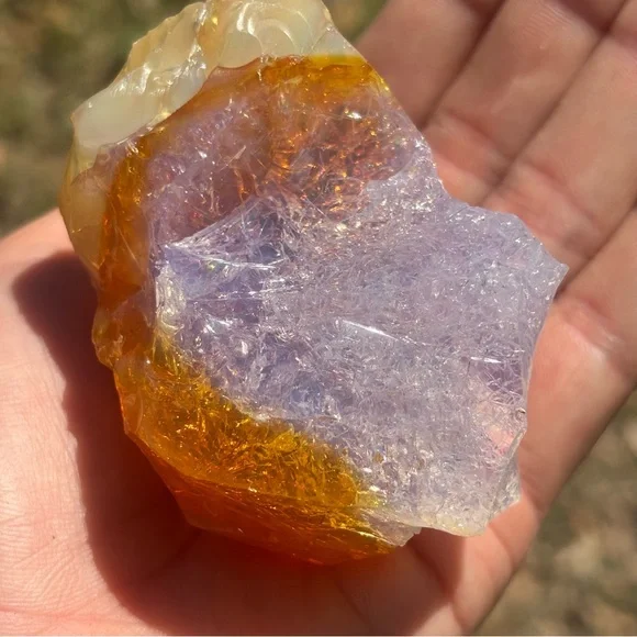 Raw Museum Grade Mexican Fire Opal “Contra Luz”- Purple Internal Glow - Picture 3 of 8